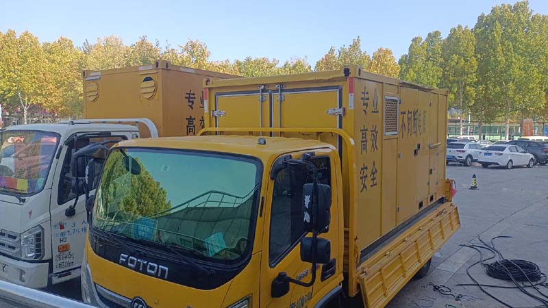 龙江镇柴油发电机组和UPS电源如何配合工作？